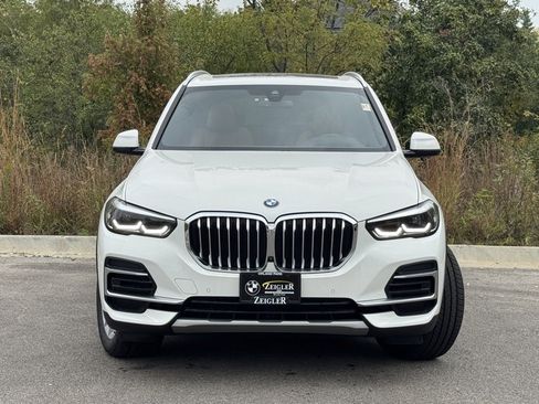 Used 2023 BMW X5 xDrive40i w/ Premium Package image 2