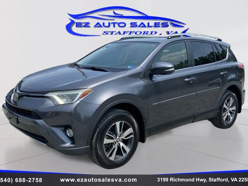 Used 2017 Toyota RAV4 XLE w/ Plus Special Value Package AWD/4WD image 9