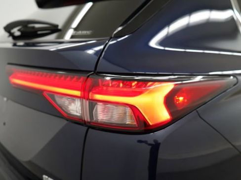 Used 2023 Mitsubishi Outlander SE image 15