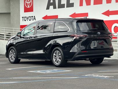Used 2024 Toyota Sienna LE