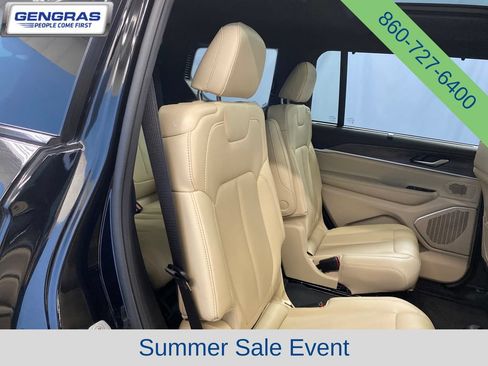 Used 2025 Jeep Grand Cherokee L Limited w/ Luxury Tech Group II AWD/4WD image 42