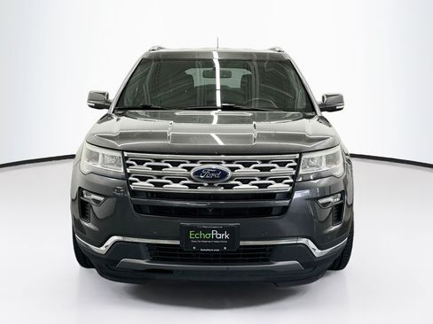 Used 2019 Ford Explorer Limited w/ Class III Trailer Tow Package FWD image 2