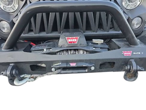 Used 2017 Jeep Wrangler Unlimited Sahara AWD/4WD image 10