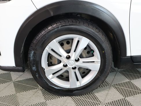 Used 2021 Nissan Kicks S image 17