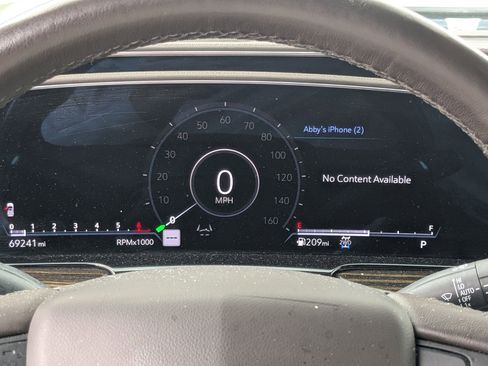 Used 2023 Cadillac Escalade ESV Premium Luxury AWD/4WD image 13