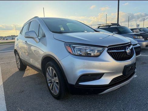Used 2018 Buick Encore Preferred AWD/4WD image 3