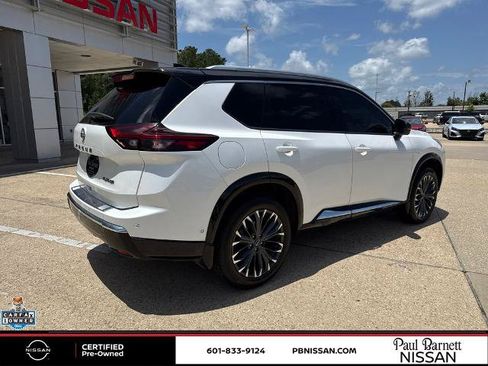 Certified 2024 Nissan Rogue Platinum w/ Platinum Premium Package FWD image 5