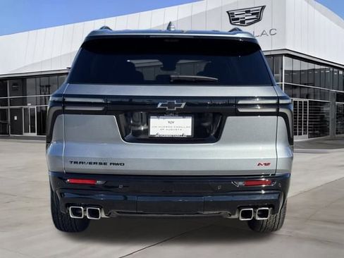 Used 2024 Chevrolet Traverse RS w/ LPO, Floor Liner Package image 6