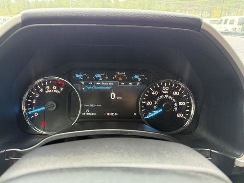 Used 2019 Ford F150 Lariat image 12