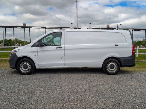 Used 2022 Mercedes-Benz Metris image 11