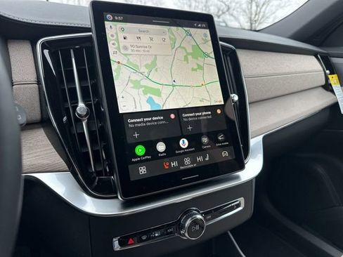 New 2026 Volvo XC90 B6 Plus image 16