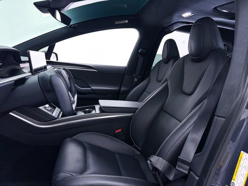 Used 2023 Tesla Model X Plaid AWD/4WD image 17