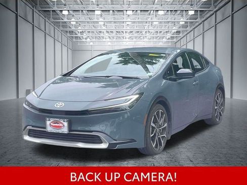 Used 2023 Toyota Prius Prime FWD image 4