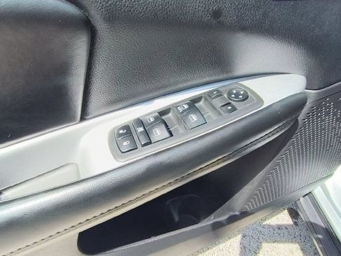 Used 2018 Dodge Journey SE w/ Blacktop Package FWD image 14