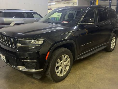 Used 2023 Jeep Grand Cherokee L Limited w/ Luxury Tech Group II RWD image 2