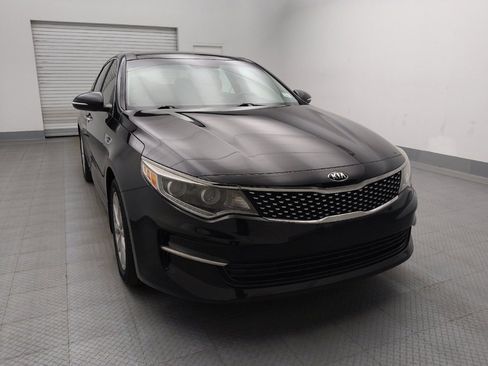Used 2016 Kia Optima EX w/ Option Group 040 FWD image 14