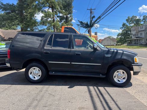 Used 1997 Ford Expedition XLT AWD/4WD image 17