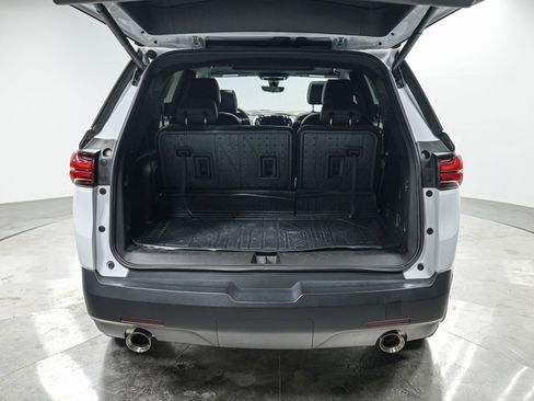 Used 2023 Chevrolet Traverse RS w/ LPO, Floor Liner Package image 6