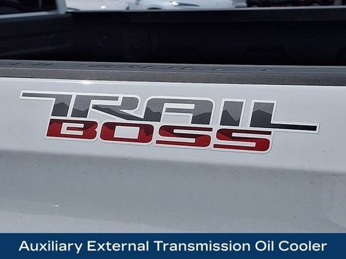 Used 2025 Chevrolet Silverado 1500 LT Trail Boss w/ LPO, Dark Essentials Package AWD/4WD image 42