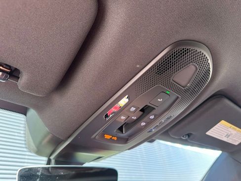 Used 2026 Porsche Panamera image 34