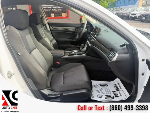 Used 2018 Honda Accord LX image 9