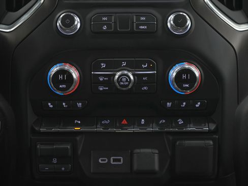 Used 2022 GMC Sierra 1500 AT4 image 21