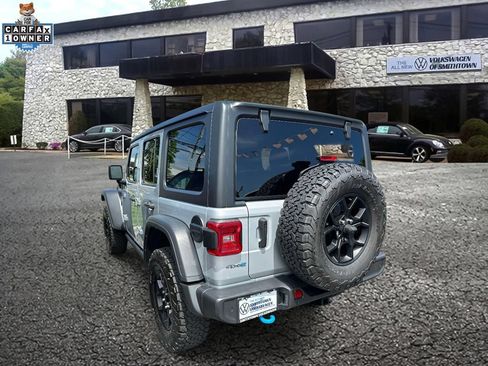 Used 2024 Jeep Wrangler Unlimited AWD/4WD image 5