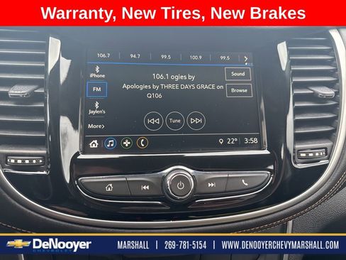 Used 2018 Chevrolet Trax LT w/ LT Convenience Package image 20