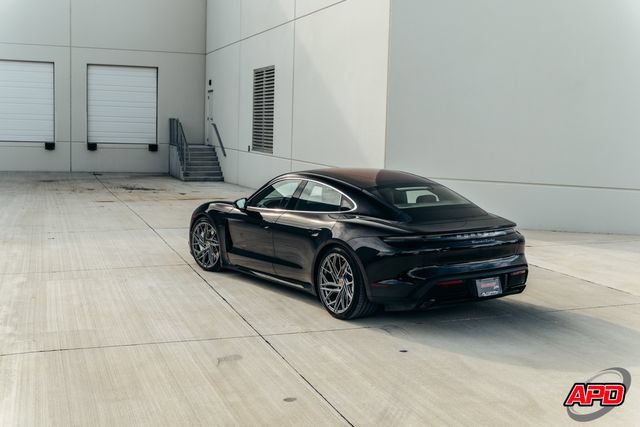 Used 2020 Porsche Taycan Turbo AWD/4WD image 43