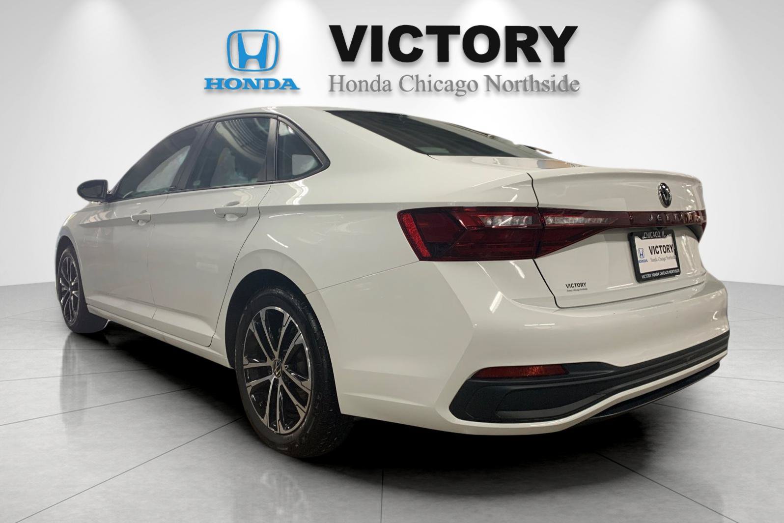 Used 2025 Volkswagen Jetta Sport FWD image 4