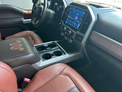 Used 2022 Ford F350 King Ranch w/ King Ranch Ultimate Package AWD/4WD image 15