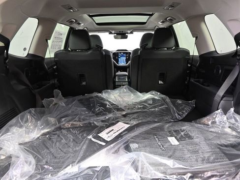 Used 2025 Subaru Ascent Limited w/ Popular Package #2 image 19