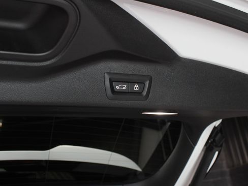 Used 2021 BMW X5 M w/ Competition Package image 91