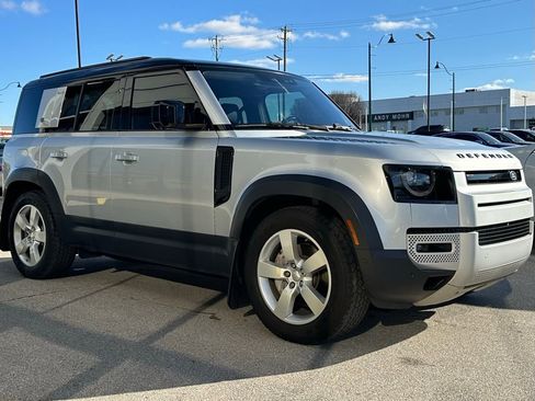 Used 2020 Land Rover Defender 110 First Edition image 13