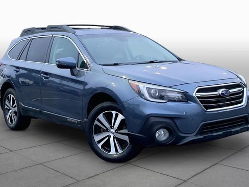Used 2018 Subaru Outback 2.5i Limited AWD/4WD image 3