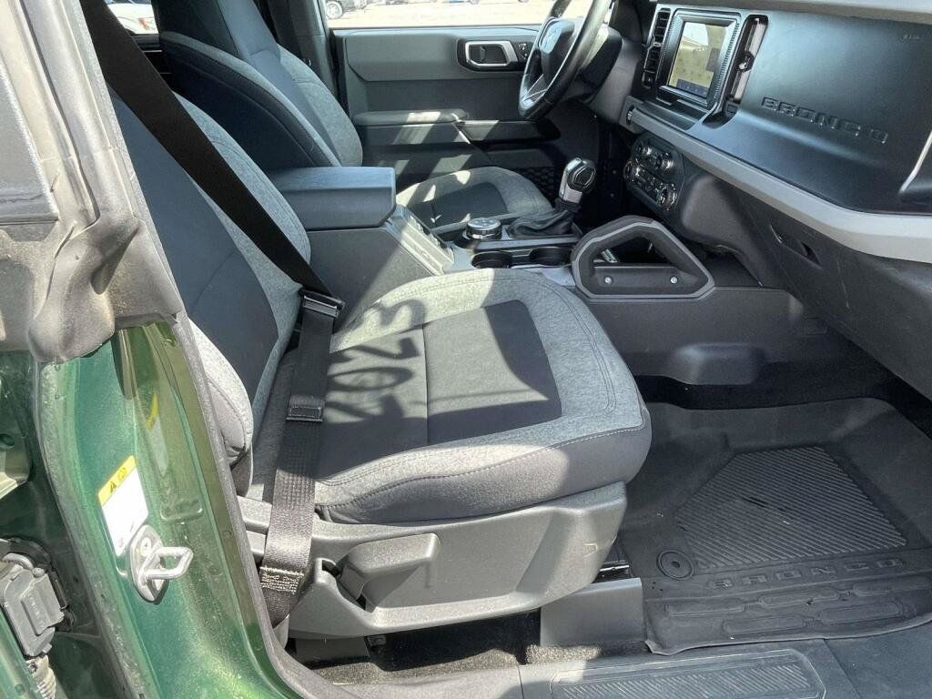 Used 2023 Ford Bronco Big Bend w/ Sasquatch Package AWD/4WD image 20