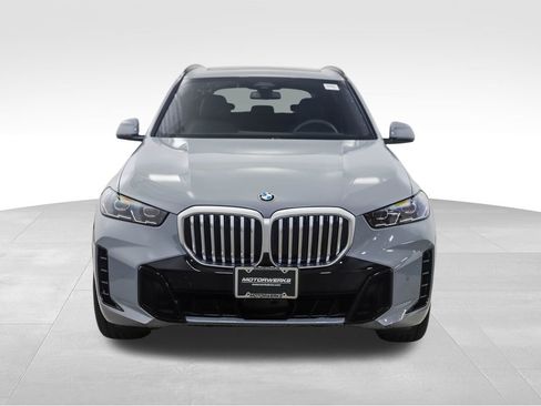 New 2026 BMW X5 xDrive40i w/ M Sport Package image 8