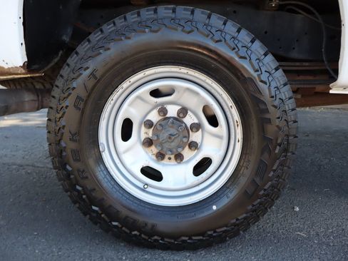 Used 2016 Ford F250 XL w/ Power Equipment Group AWD/4WD image 41