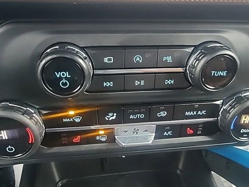 Used 2023 Ford Bronco Outer Banks image 19