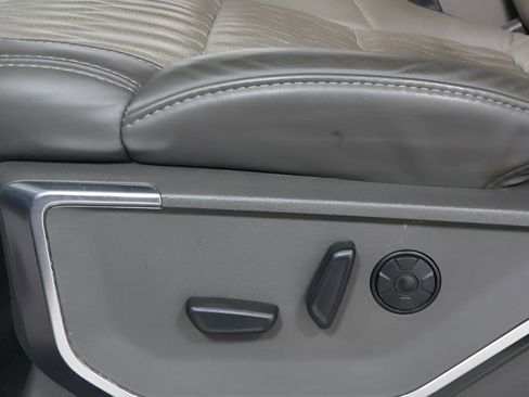 Used 2025 Ford F250 Platinum w/ Platinum Plus Package image 22