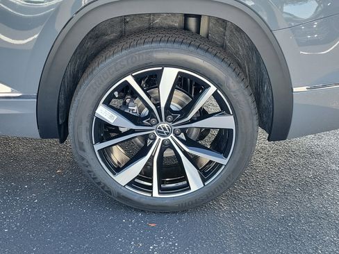 New 2026 Volkswagen Atlas SEL Premium R-Line AWD/4WD image 32