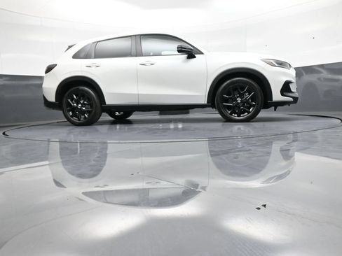Certified 2024 Honda HR-V Sport image 27