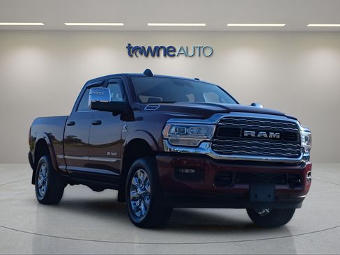 Used 2023 RAM 2500 Limited AWD/4WD image 9