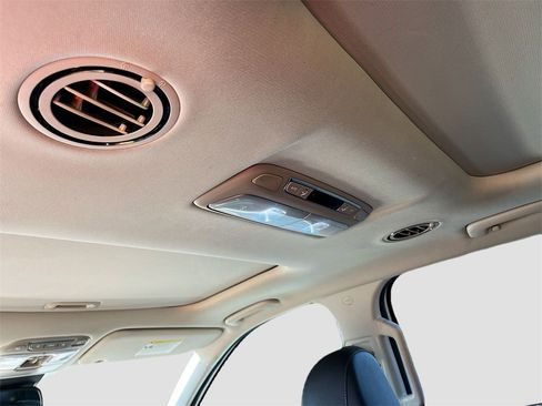 Used 2022 Kia Telluride SX image 25