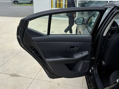 Used 2025 Nissan Sentra SV FWD image 25