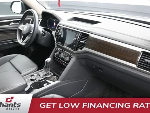 Used 2023 Volkswagen Atlas SE w/ Black Wheel Package AWD/4WD image 17