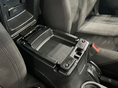 Used 2017 Jeep Wrangler Unlimited Sport w/ Connectivity Group image 24