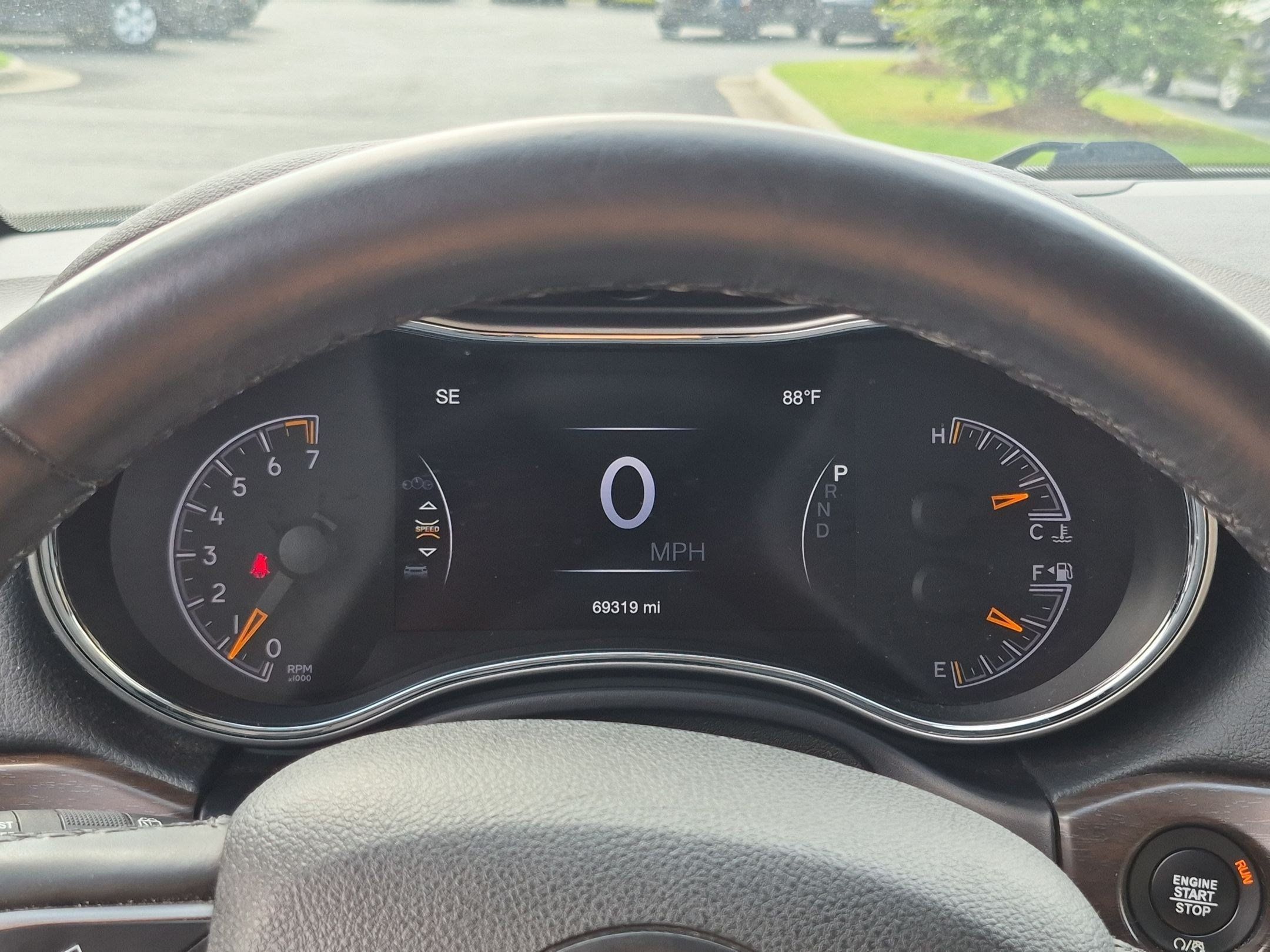 Used 2018 Jeep Grand Cherokee Laredo RWD image 14