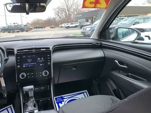 Used 2023 Hyundai Tucson SE AWD/4WD image 21