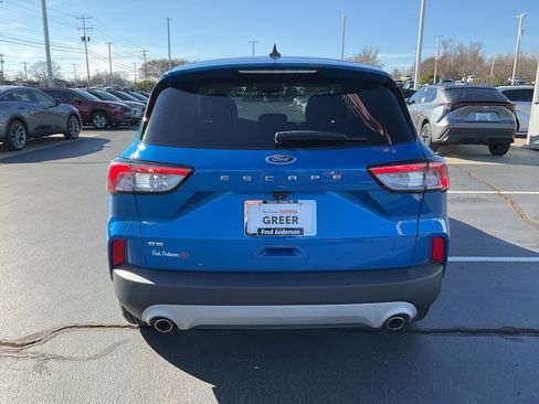 Used 2021 Ford Escape SE image 16